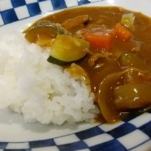 簡単おいしい！ズッキーニカレー